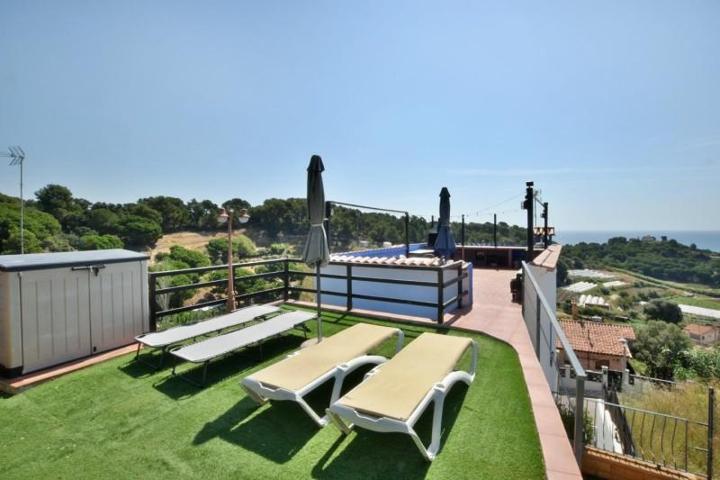 Casa en venta en Pineda de Mar, Calella, Zona de - Pineda de Mar photo 0