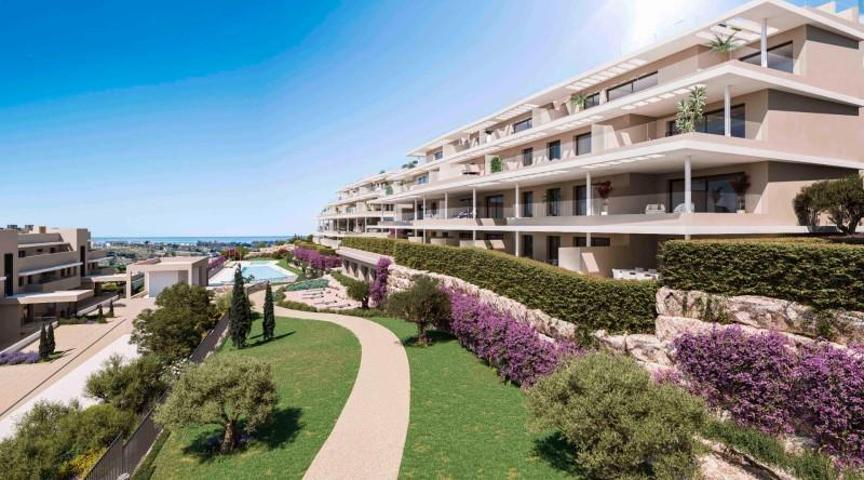 Piso en venta en Estepona, Selwo photo 0