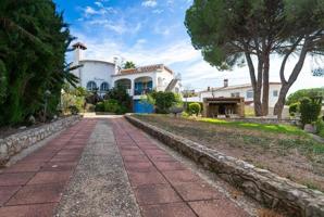 Casa en venta en L'Escala, Puig Sec photo 0