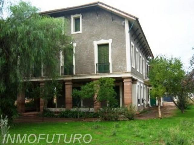 Casa con terreno en venta en La Carolina, Carolina (La) photo 0