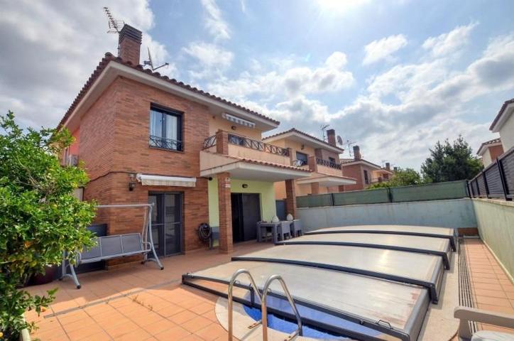 Casa en venta en Empuriabrava, MISTRAL photo 0