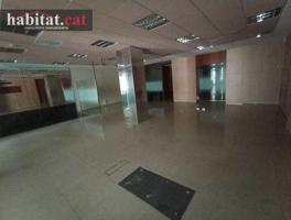 Local comercial en venta en Vilanova i la Geltrú, Barri De Mar photo 0