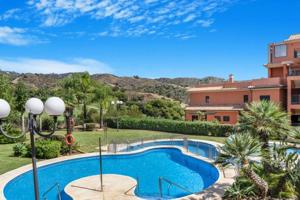 Duplex en venta en Marbella, Marbella Este - Elviria photo 0