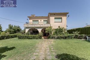 Casa en venta en Dílar, Dilar photo 0