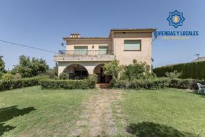 Casa en venta en Dílar, Dilar photo 0