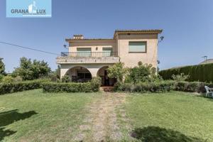 Casa en venta en Dílar, Dilar photo 0