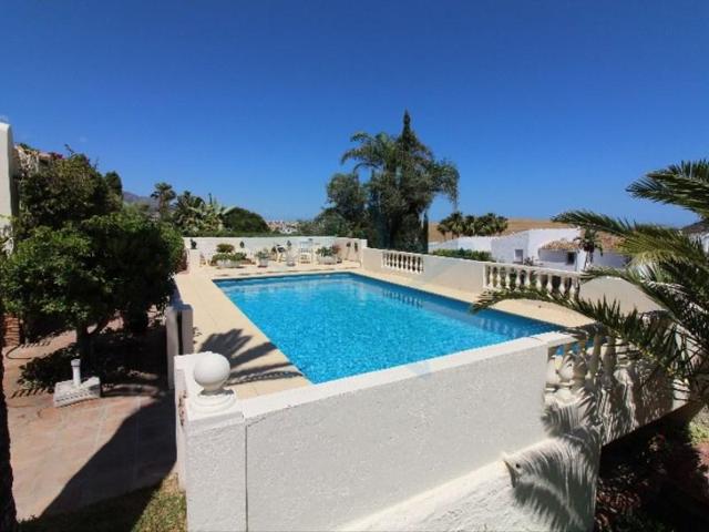 Chalet en venta en Mijas, Cerros del Águila photo 0