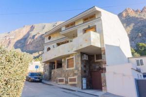 Chalet en venta en Redován photo 0