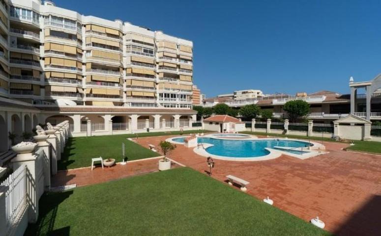 Apartamento en venta en Fuengirola, Los Boliches photo 0