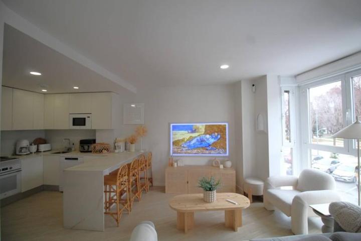 Piso en venta en Pinto, Centro photo 0