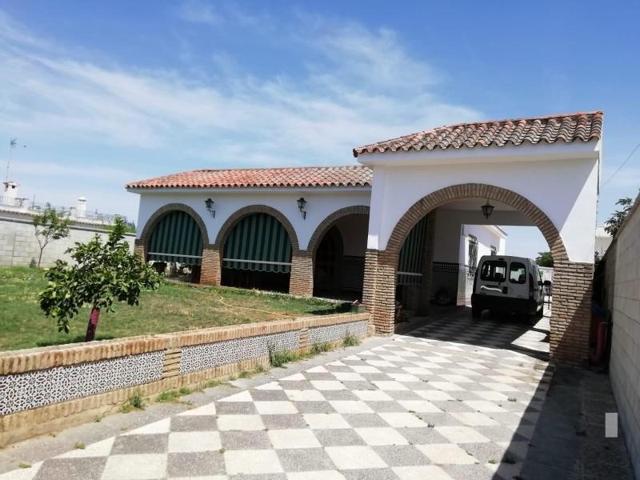 Chalet en venta en Mairena del Aljarafe, La Puebla del Marqués photo 0