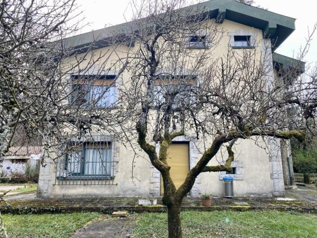 Chalet en venta en Anue photo 0