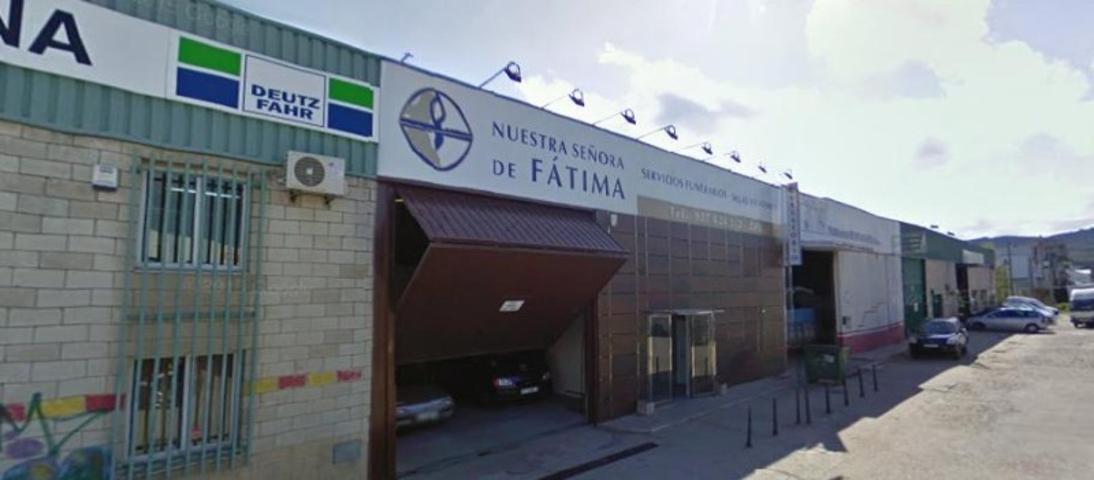 Nave industrial en venta en Plasencia, Carretera Trujillo, 10600 photo 0