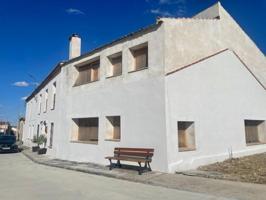Casa con terreno en venta en Santiuste de San Juan Bautista, Pueblo photo 0