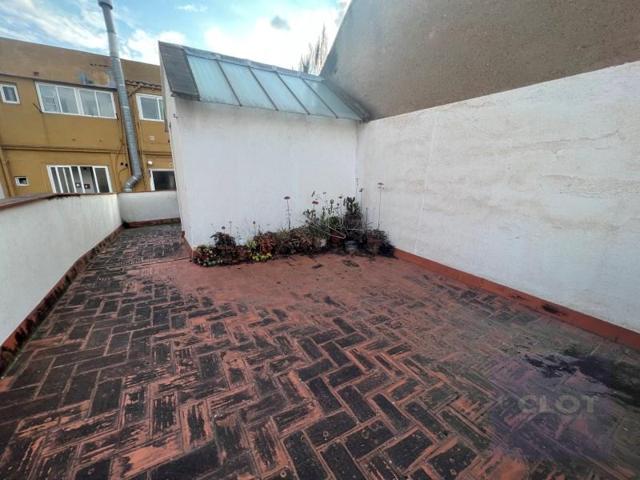 Casa en venta en Barcelona, El Clot photo 0