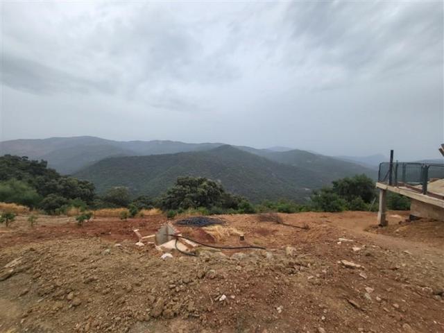 Casa con terreno en venta en Alpandeire photo 0