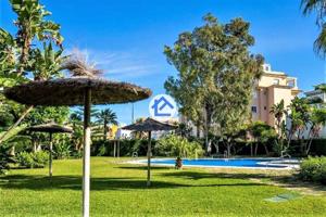 Piso en venta en Torremolinos, Los Alamos photo 0