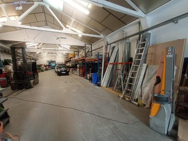 Local comercial en venta en Sabadell, Gracia photo 0