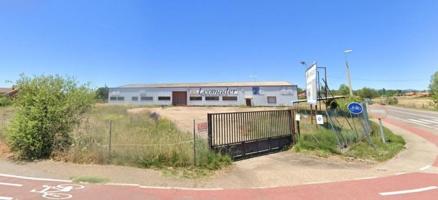 Nave industrial en venta en Villaquilambre, Ctra. santander photo 0