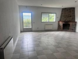 Chalet en venta en Navalafuente, Cotos de Monterrey photo 0