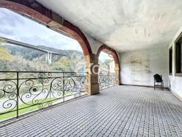 Adosada en venta en Eskoriatza, Centro photo 0