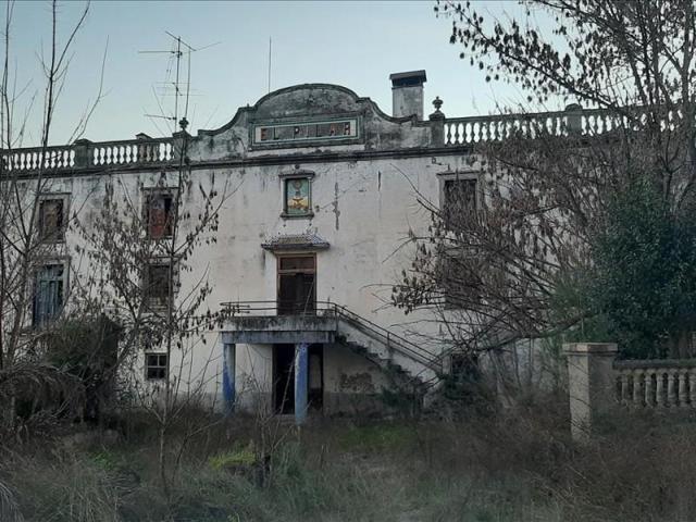 Edificio en venta en Ontinyent, Carrer de Veles e Vents, 2, 46870 photo 0