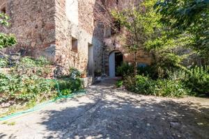 Casa con terreno en venta en Castellar del Vallès, Castellar del Vallès photo 0