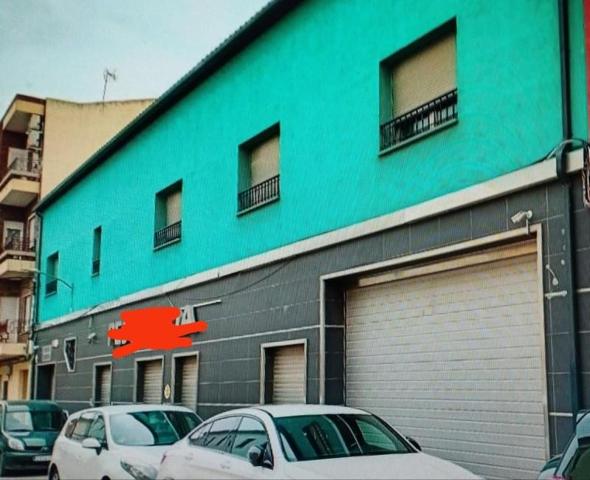 Local comercial en venta en La Roda photo 0