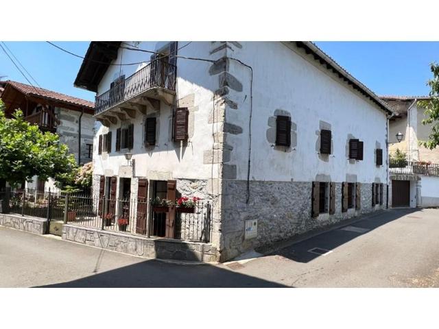 Chalet en venta en Arantza photo 0