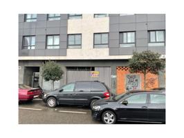 Local comercial en venta en Vigo photo 0