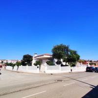 Chalet en venta en La Línea de la Concepción, Santa Margarita photo 0