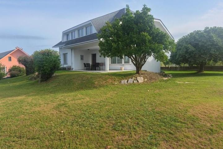 Casa en venta en Bergondo, Bergondo photo 0