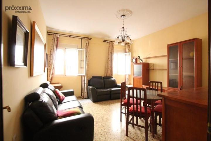 Piso en venta en Sevilla, San Vicente photo 0