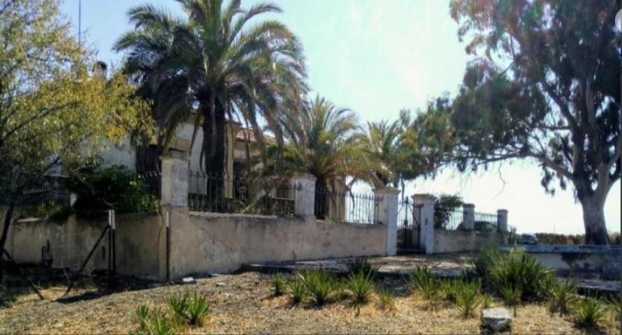 Casa en venta en Cáceres, Cáceres photo 0