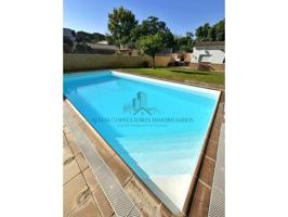 Chalet en venta en Alcalá de Guadaira photo 0