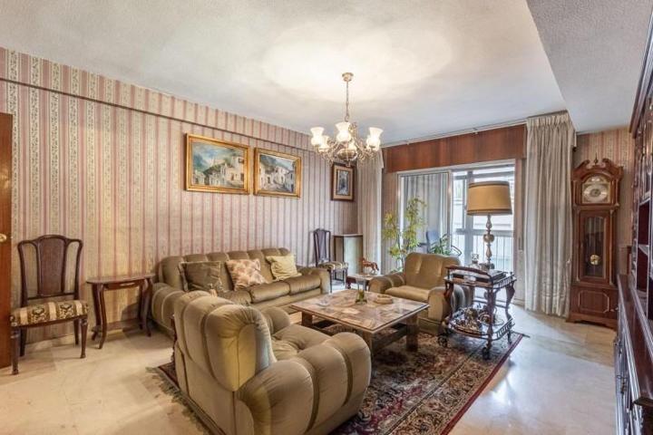 Piso en venta en Granada, Centro photo 0