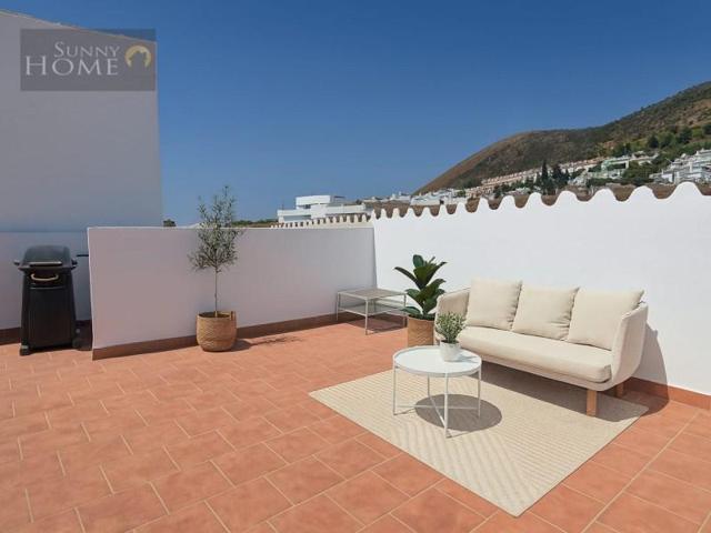 Aticos en venta en Benalmádena, Centro photo 0