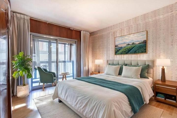 Piso en venta en Granada, Centro photo 0