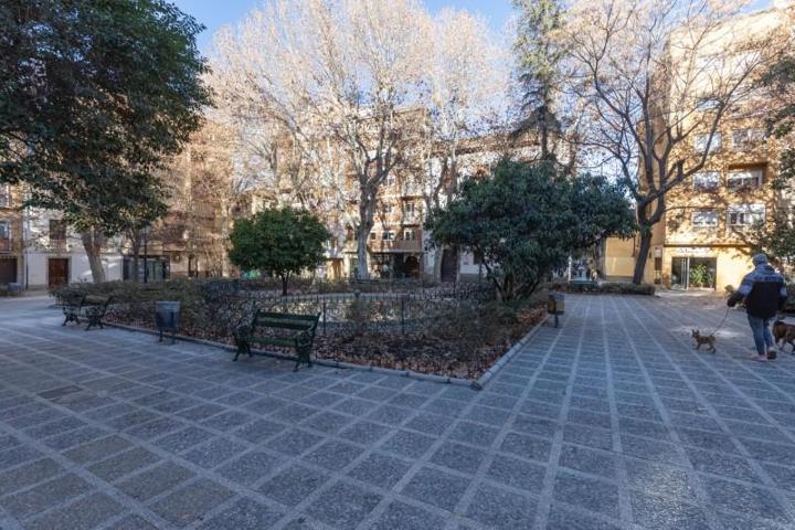 Casa en venta en Granada, Centro photo 0