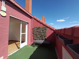 Aticos en venta en Madrid, Calle de Candilejas, 28018 photo 0