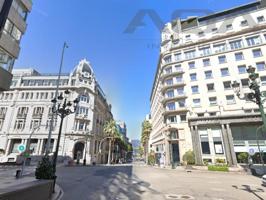 Piso en venta en Vigo, Arenal photo 0