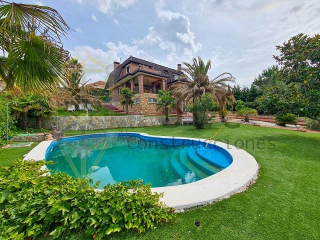 Chalet en venta en Casar photo 0