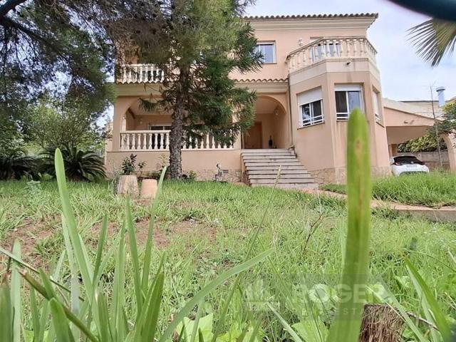 Chalet en venta en Borriol photo 0