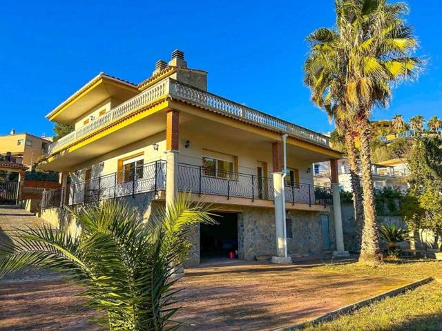 Chalet en venta en Lloret de Mar, Los pinares photo 0