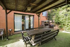 Casa en venta en Corbera de Llobregat, Les cases pairals photo 0