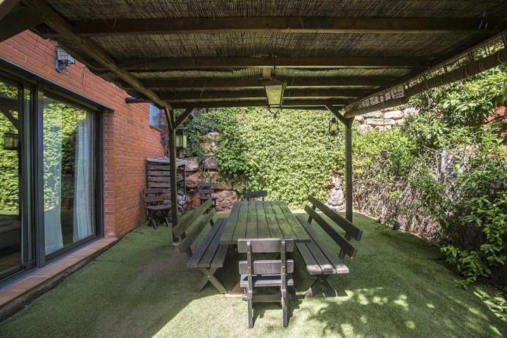 Casa en venta en Corbera de Llobregat, Les cases pairals photo 0