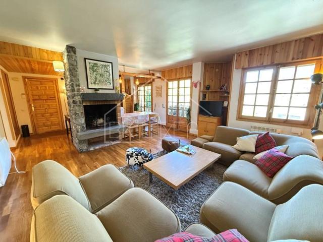 Apartamento en venta en Vielha e Mijaran photo 0