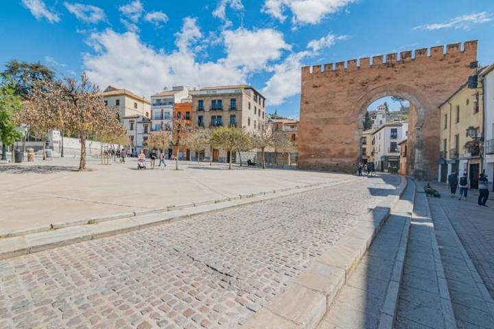 Chalet en venta en Granada, Centro photo 0