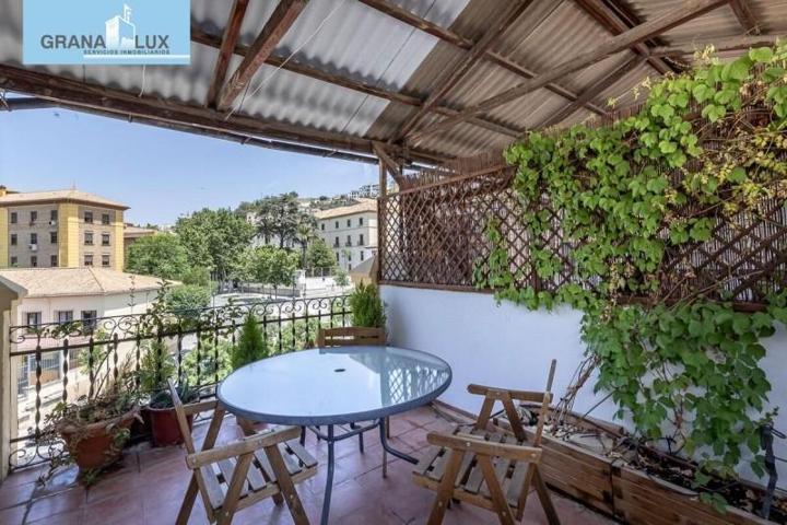 Adosada en venta en Granada, Gran via photo 0