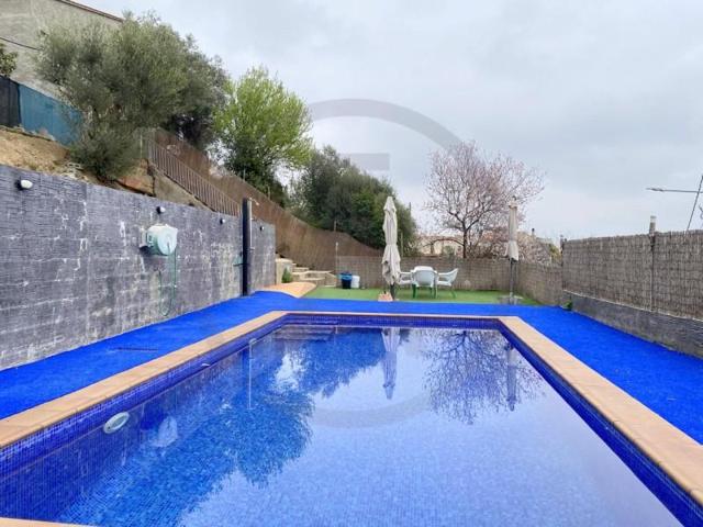 Casa en venta en Terrassa, Les Martines photo 0